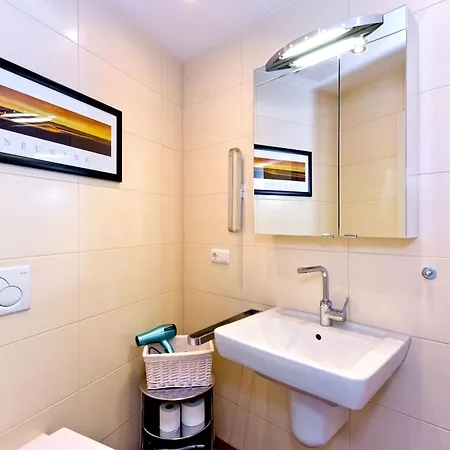 Hopckestrasse, Hs4 Apartment